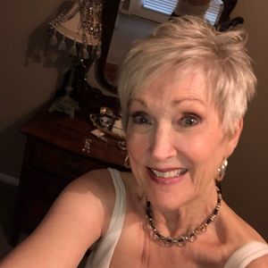 Meet your Posher, Billie